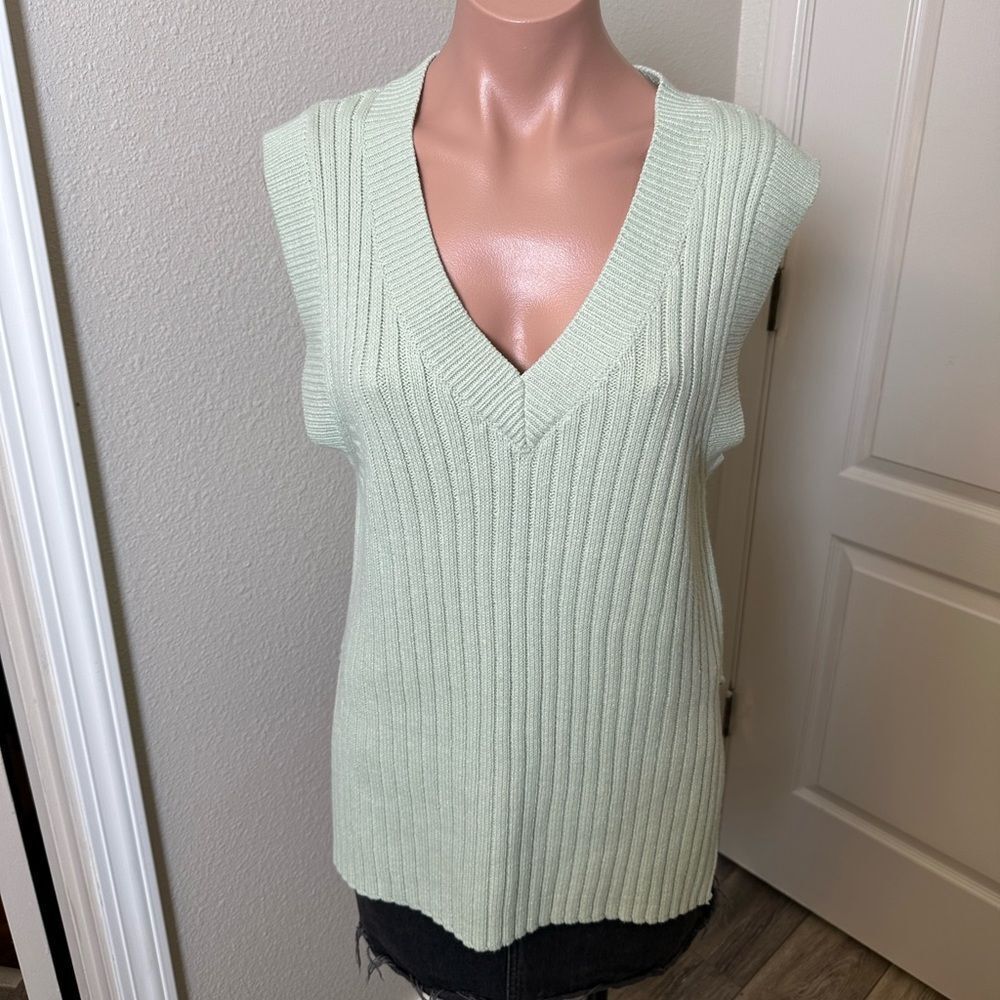 H&M Mint Green Knit Sweater Vest Sz XS